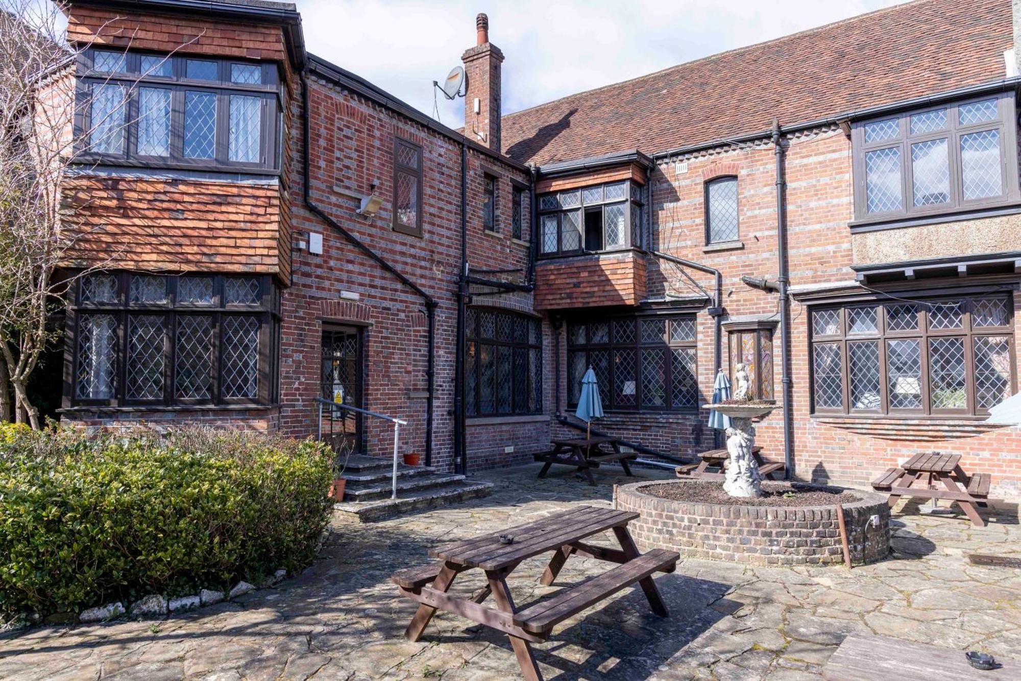 Roebuck By Greene King Inns Forest Row Exterior foto
